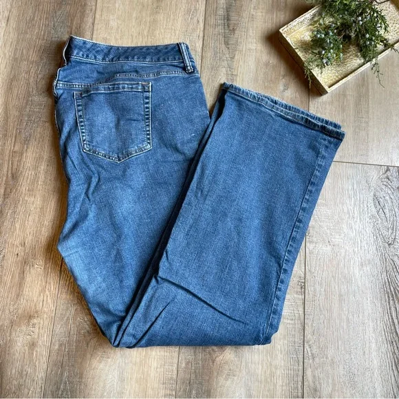 Torrid Blue relaxed boot Women's Jeans size 20R - Picture 2 of 7